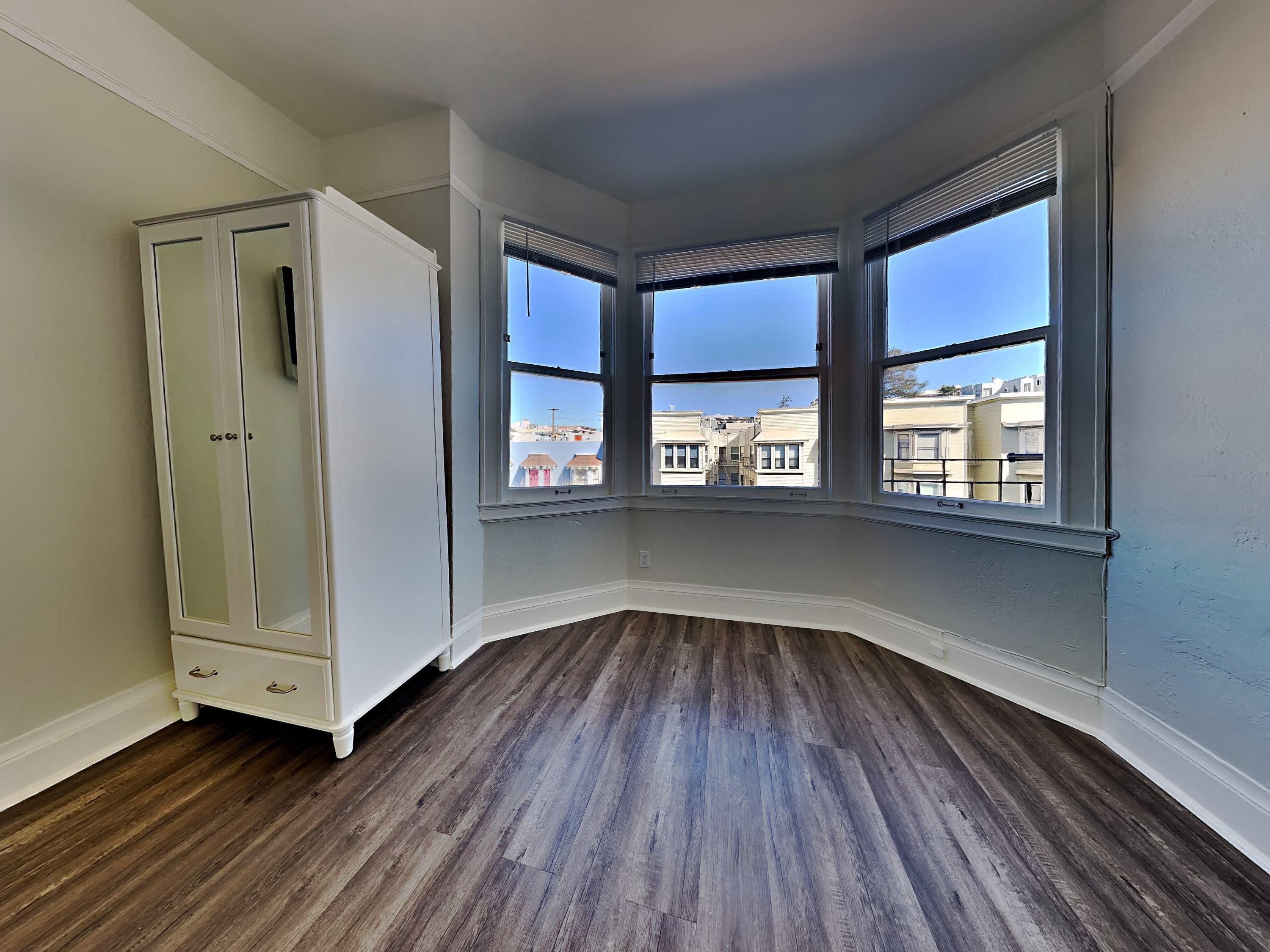 Gallery Photo 4